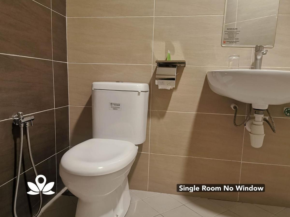 Zen Rooms Ambassador Residence Bintulu Esterno foto
