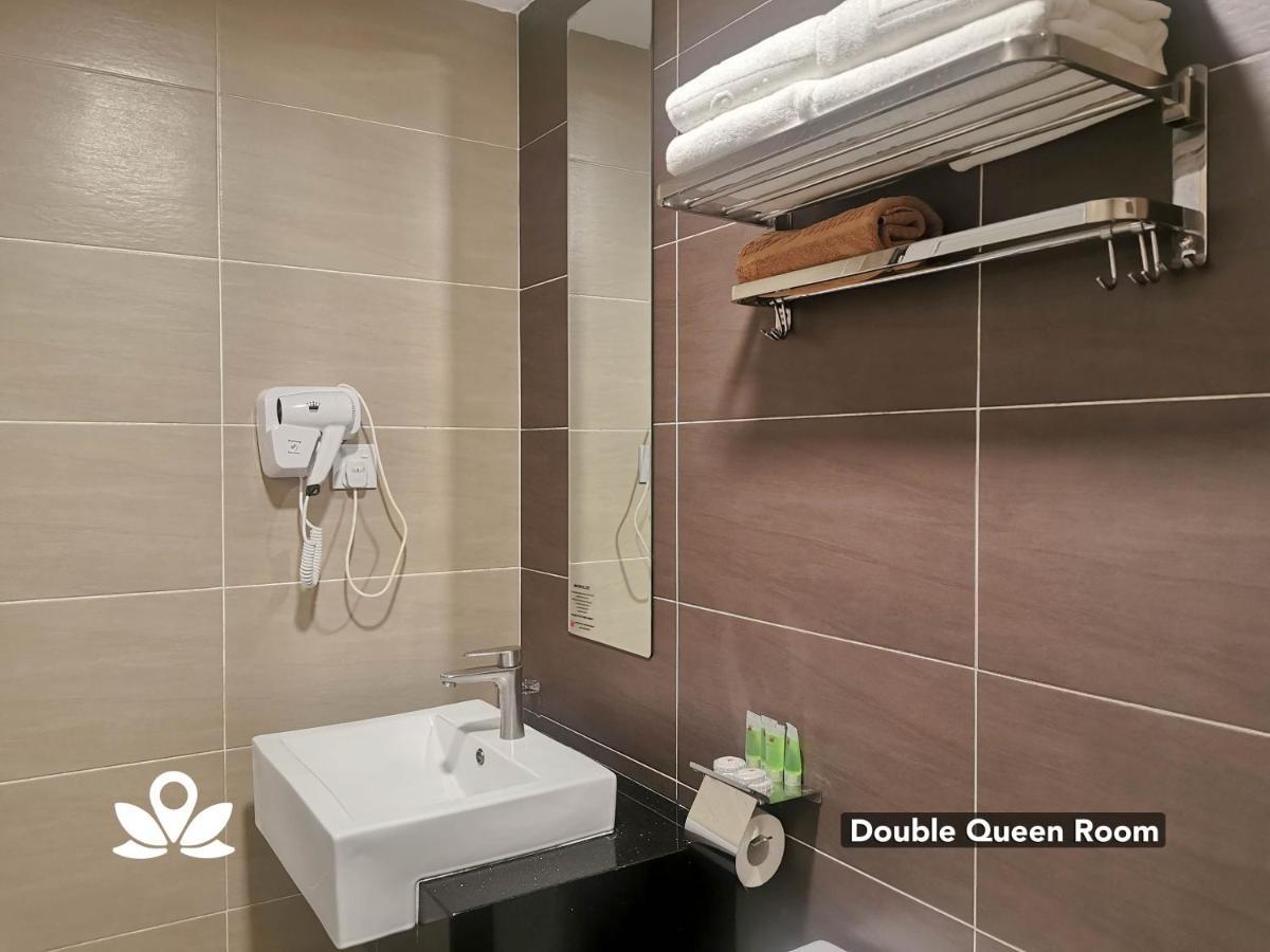 Zen Rooms Ambassador Residence Bintulu Esterno foto